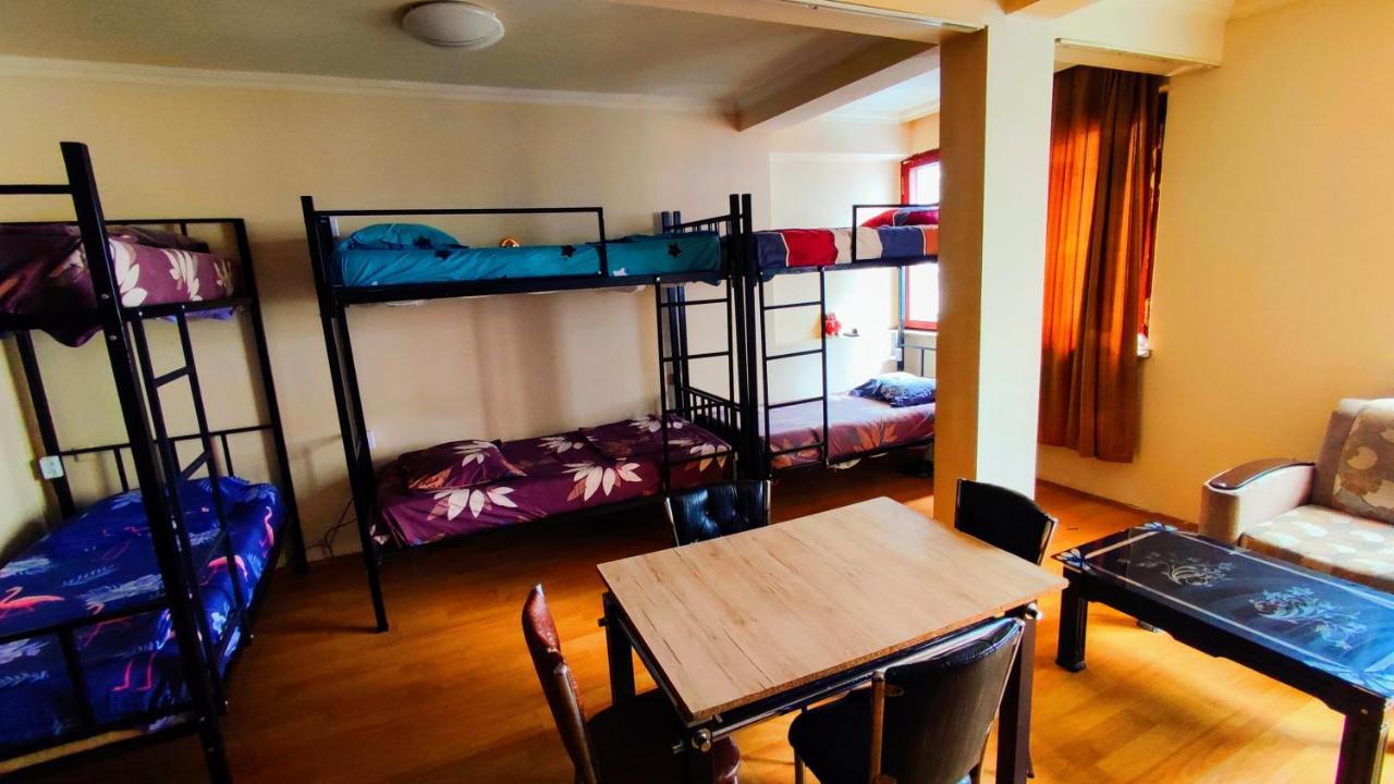 Masala Hostel Batumi Zewnętrze zdjęcie