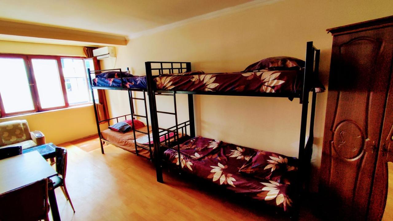 Masala Hostel Batumi Zewnętrze zdjęcie